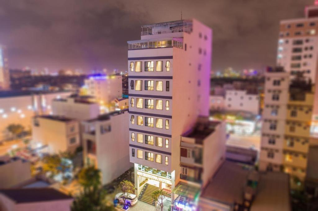 Maxhome Luxury Hotel Da Nang Exterior photo